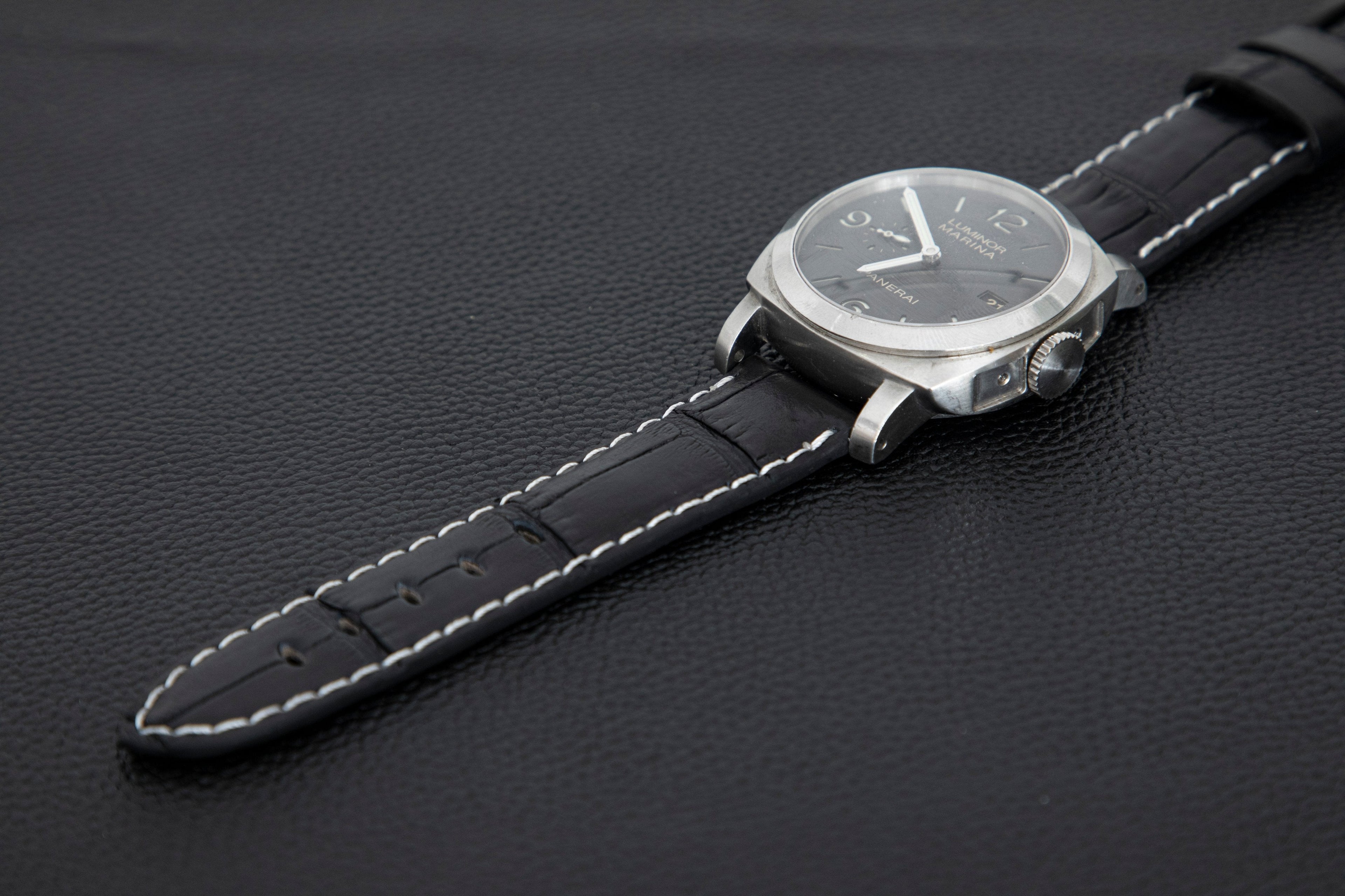 BLACK CROCODILE BELLY LEATHER STRAP - Lac Crado 