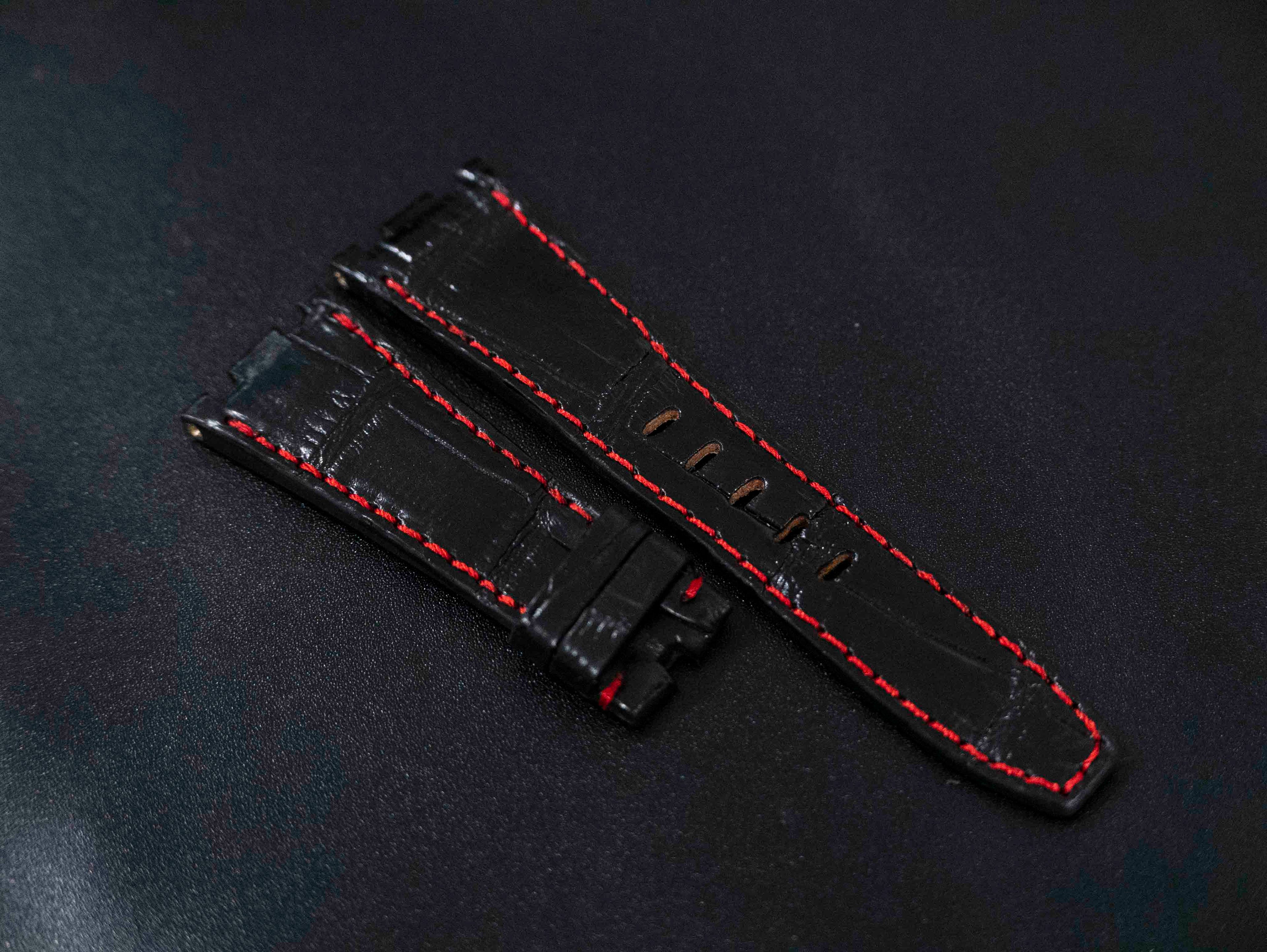 BLACK CROCODILE BELLY LEATHER STRAP