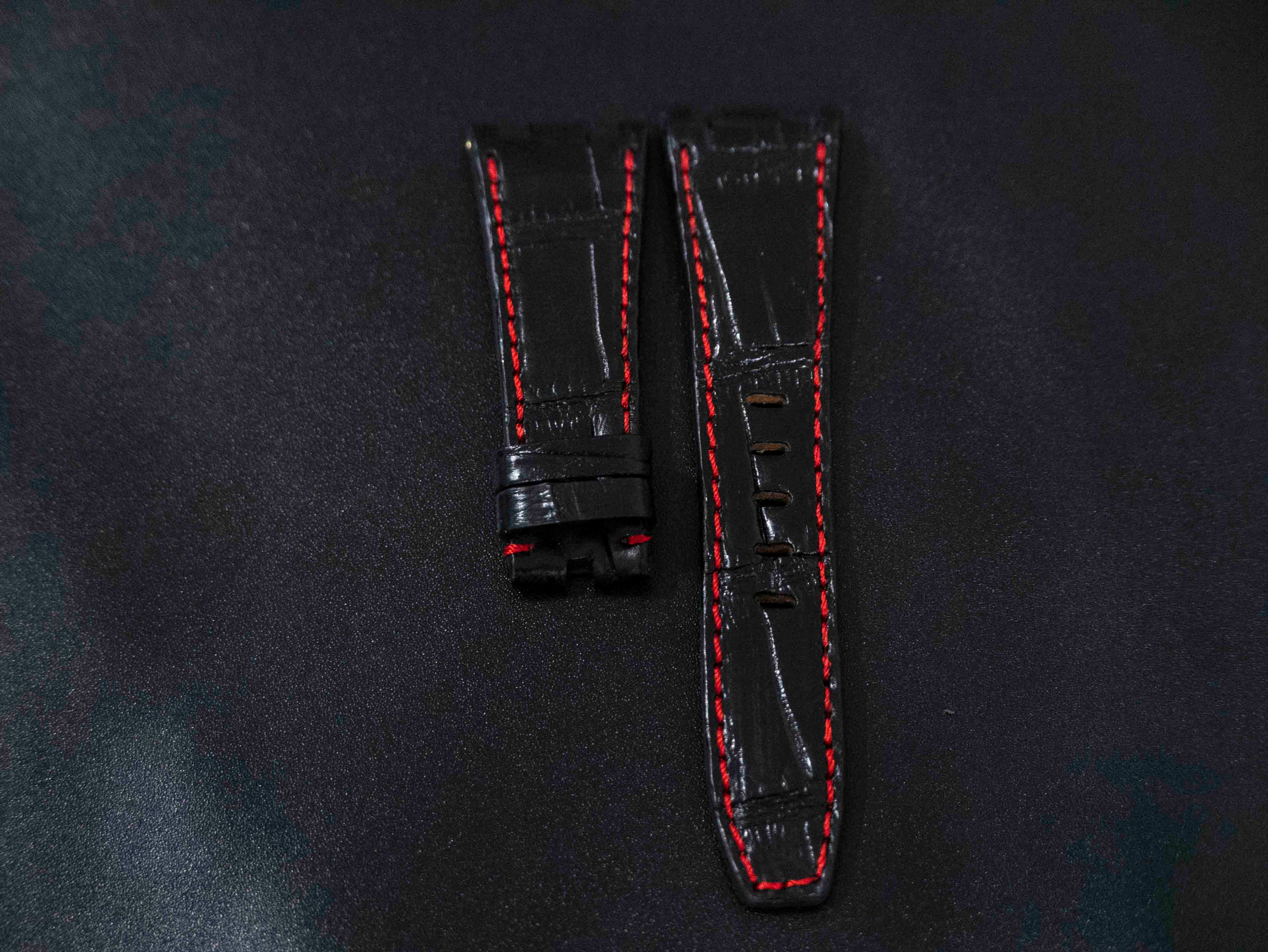 BLACK CROCODILE BELLY LEATHER STRAP