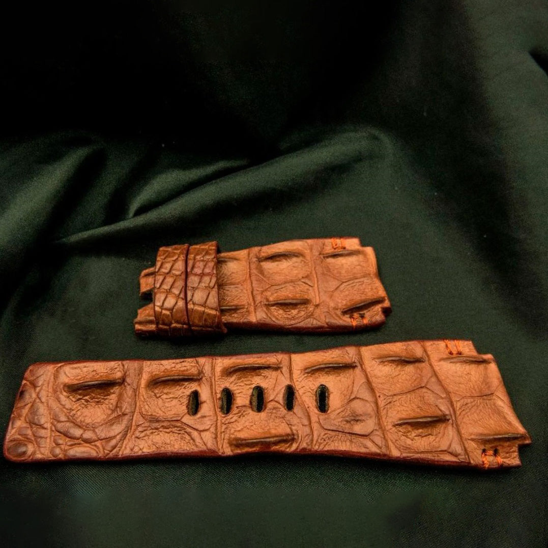BROWN CROCODILE HORNBACK LEATHER STRAP