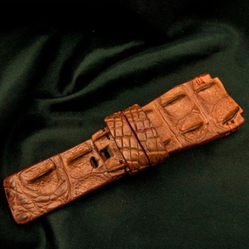 BROWN CROCODILE HORNBACK LEATHER STRAP