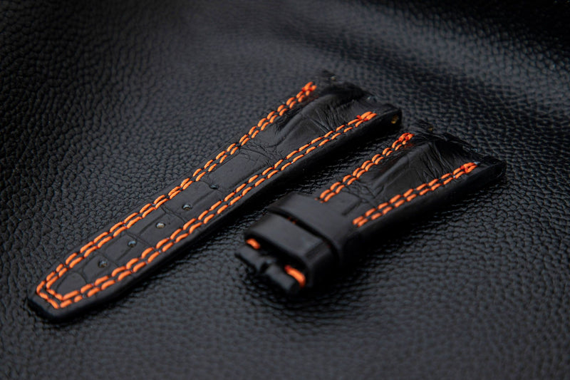 BLACK CROCODILE HORNBACK LEATHER STRAP