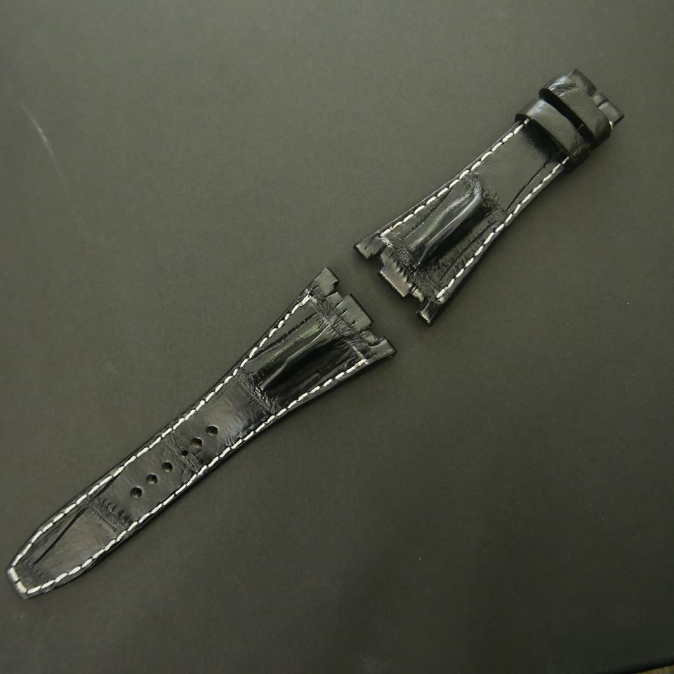 BLACK CROCODILE HORNBACK LEATHER STRAP