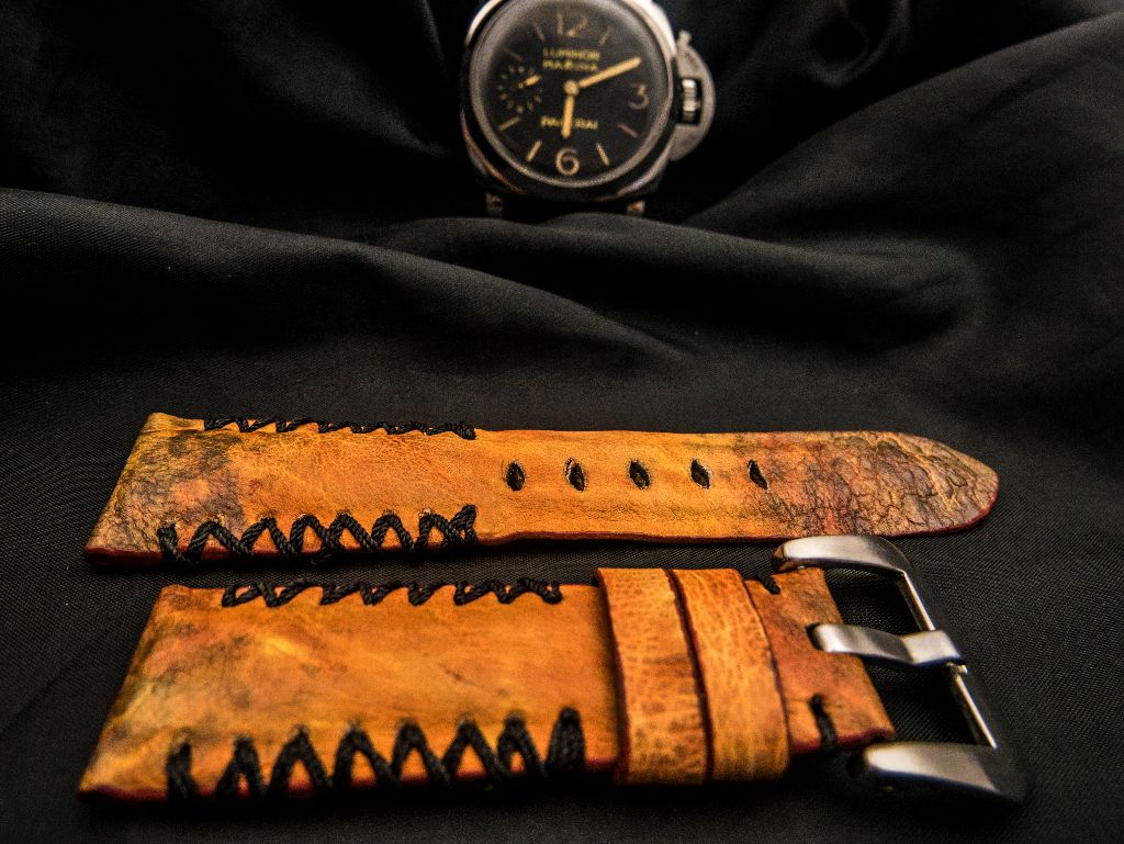 ORANGE TOAD LEATHER STRAP