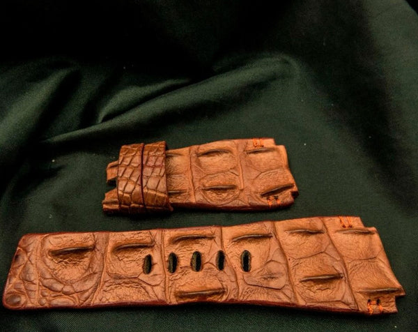 BROWN CROCODILE HORNBACK LEATHER STRAP