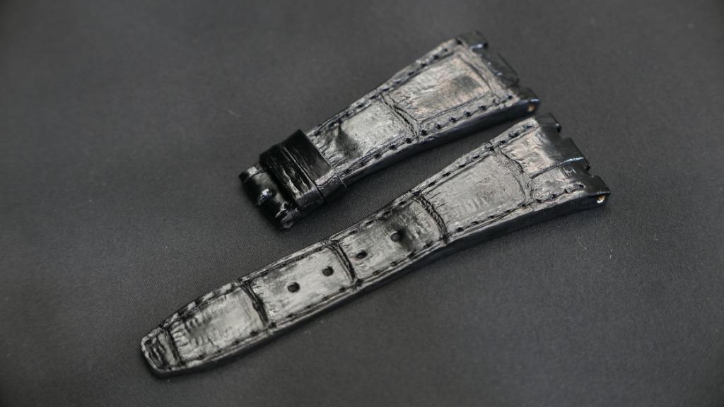 BLACK CROCODILE BELLY LEATHER STRAP